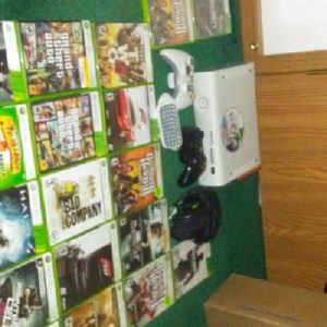 Xbox 360 , controllers , headphones , 19 games