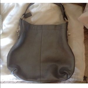 AUTH GORGEOUS SILVER COACH PENELOPE