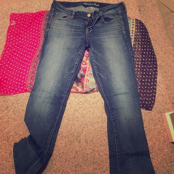 AE Skinny Kick jeans