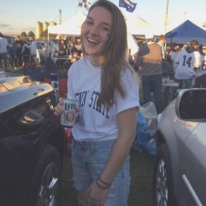 Meet your Posher, Julia