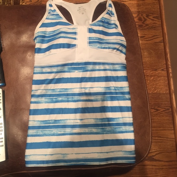 Women's medium Nike dri fit tank top - Picture 1 of 3