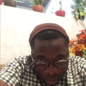 Meet your Posher, Nkwain