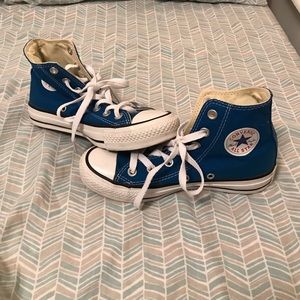 Like new woman's high top converse