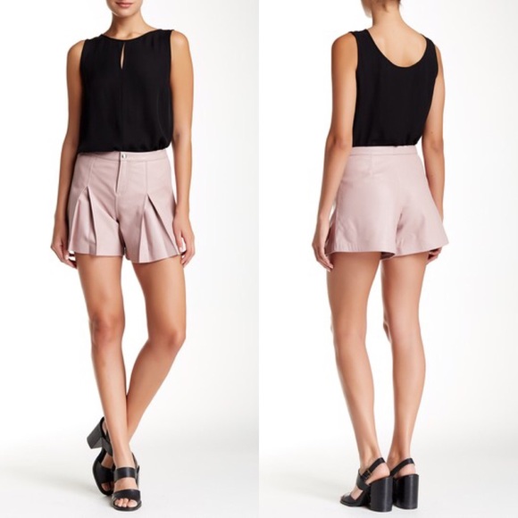 New $498 Rebecca Minkoff leather shorts - Picture 2 of 4