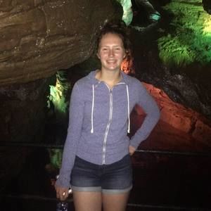 Meet your Posher, Alexis