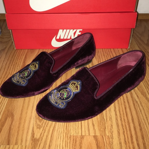 Red Velvet Ralph Lauren Emblem loafers