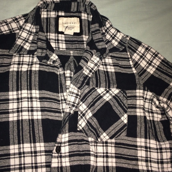 Black and white plaid buttons, long sleeve