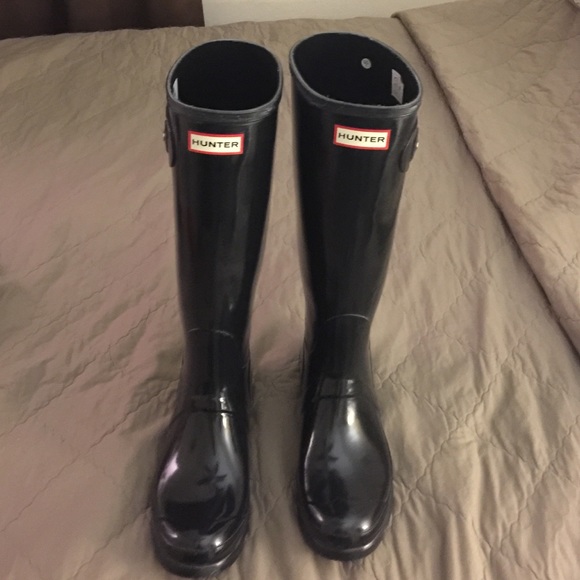 Hunter rain boots black