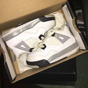 Toddler Jordan 4's