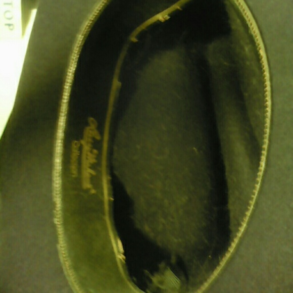 hat - Picture 2 of 2