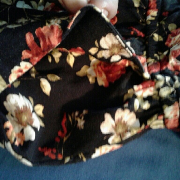 PAPAYA floral 3/4 sleeve romper - Picture 3 of 4