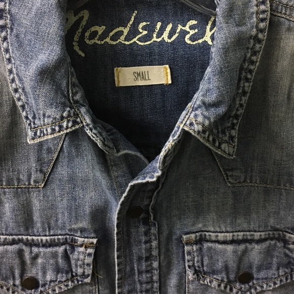 Madewell denim shirt - Picture 2 of 4