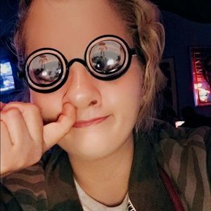 Meet your Posher, Marisa