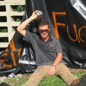 Meet your Posher, Clyde