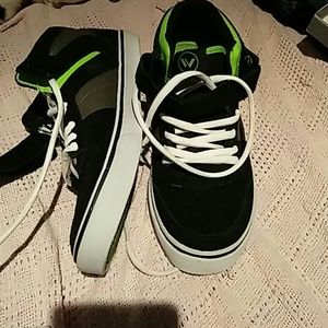 Mens skater sneakers