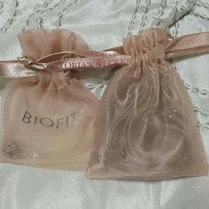 Victoria's Secret straps