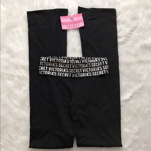 🆕NWT Victoria's Secret logo yoga pants