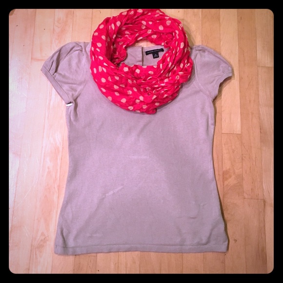 Banana Republic puff sleeve khaki sweater