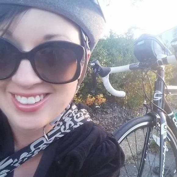 Meet your Posher, Caroline - Picture 1 of 1