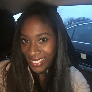 Meet your Posher, Nikki