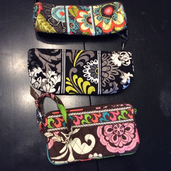 EUC Vera Bradley 3 Wristlet Pencil & Brush n Roll