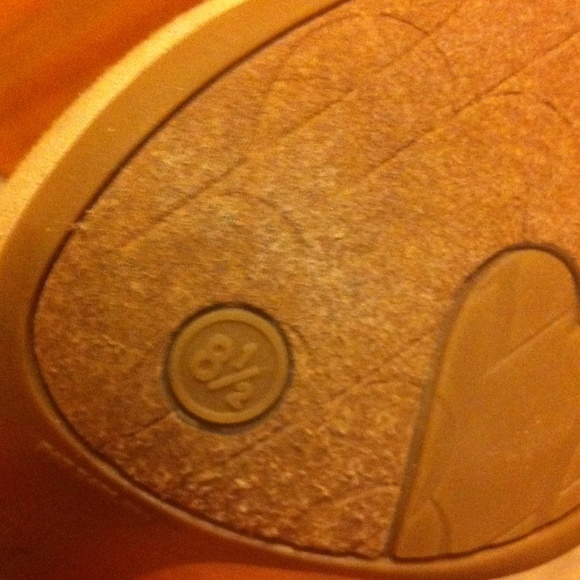 Sam & Libby Taupe suede stiletto heels - Picture 3 of 4