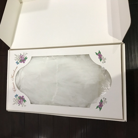 Wedding Dress - Picture 4 of 4