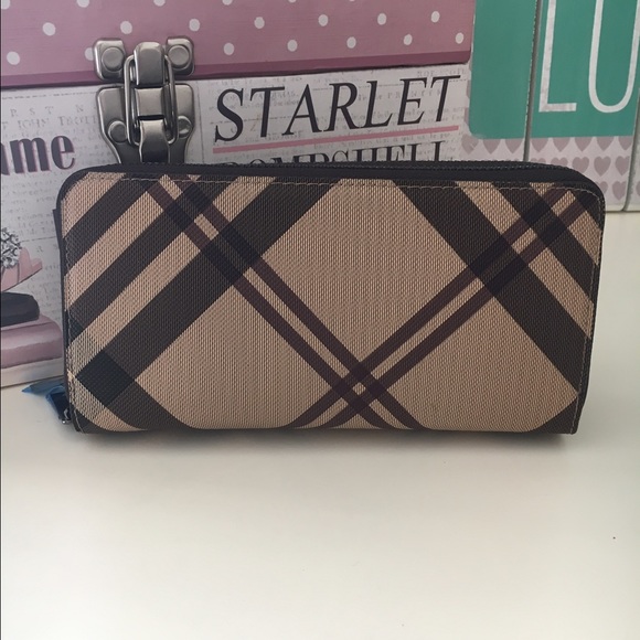 New brown plaid wallet - Picture 2 of 3