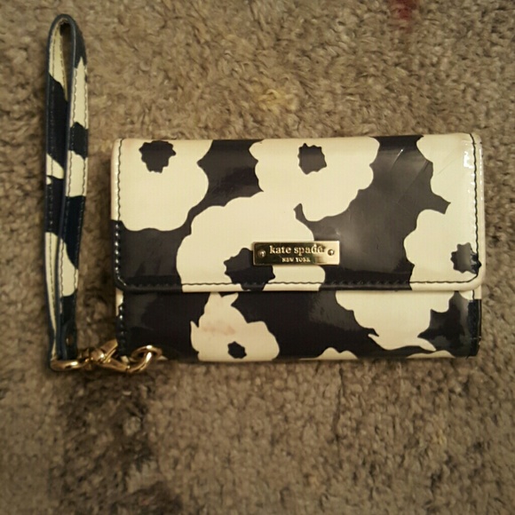 Kate spade small clutch