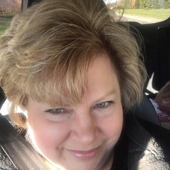 Meet your Posher, Lori