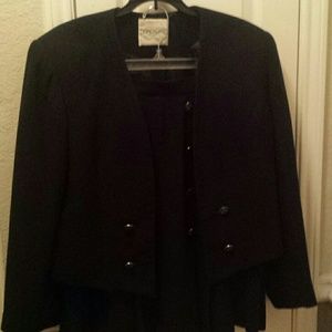 Black cute used suit size 12, added clear pics