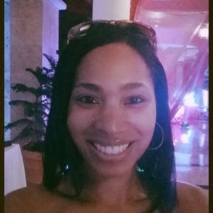 Meet your Posher, Kendra