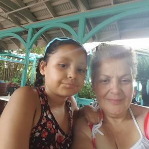 Meet your Posher, Miriam