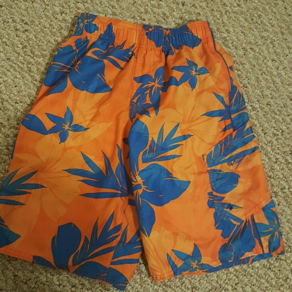 Boys speedo swim trunks - Picture 1 of 1