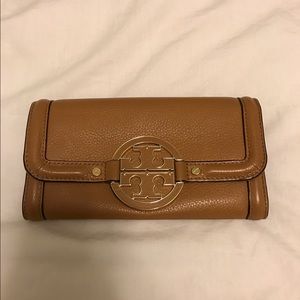 Tory Burch Amanda Wallet