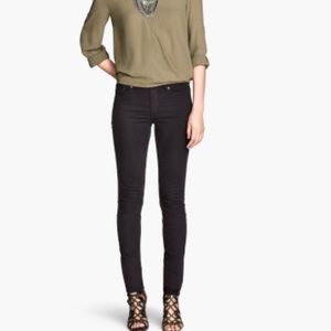 **NEW** H&M Black Skinny Super Stretch Jeans