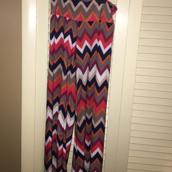 Lorie & Jane Chervon Pattern Dress Pants