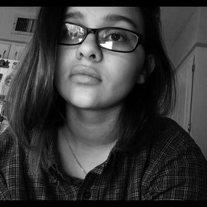 Meet your Posher, Alexis