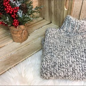 LOFT Dark Gray/White Knit Turtle Neck Sweater