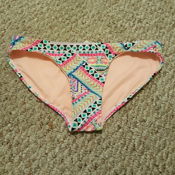 Swim bottoms - Picture 1 of 1