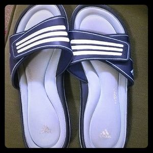 Adidas slips ond