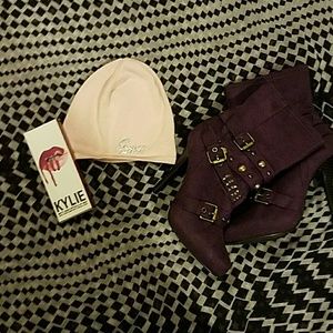 💸Tiny guess beanie small head.