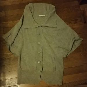 100% cashmere sweater  (evelyn grace -designer)