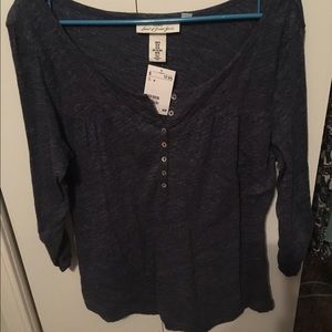 Cute 3/4 sleeve top