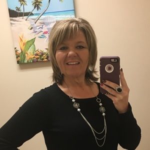 Meet your Posher, Christy