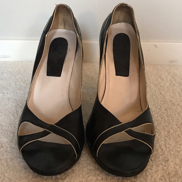 Authentic Marc Jacobs Peep Toe Heels - Picture 1 of 4