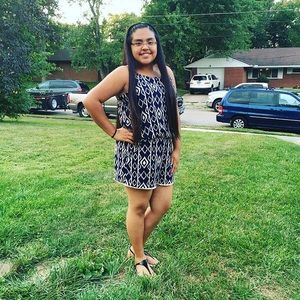 Meet your Posher, Paola