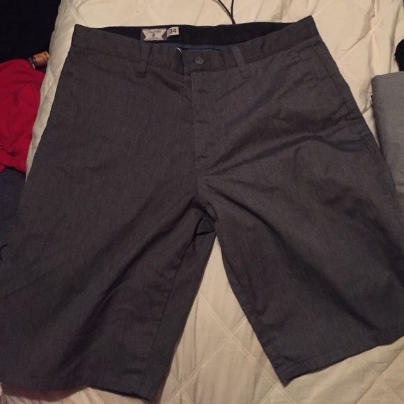 Volcam brand men's shorts, size 34. Never used.