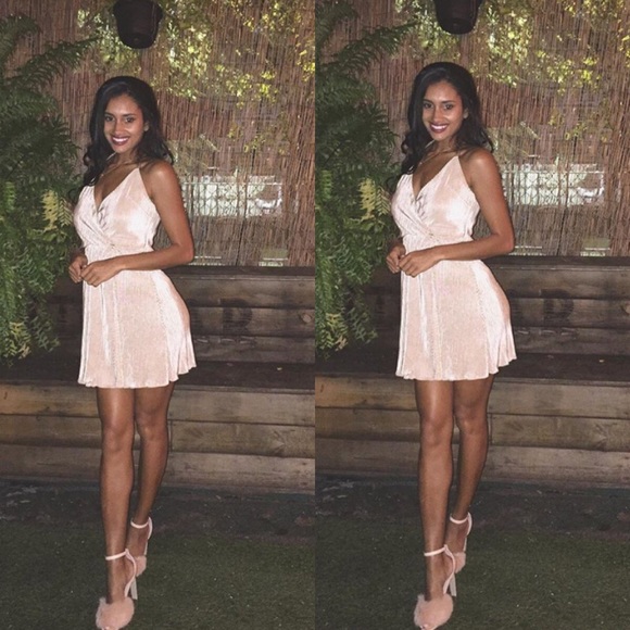 🖐SOLD OUT🖐Pink Fluffy Peep Toe Heels - Picture 3 of 3