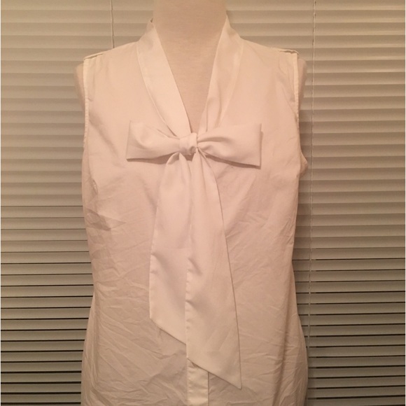 The Limited sleeveless shirt